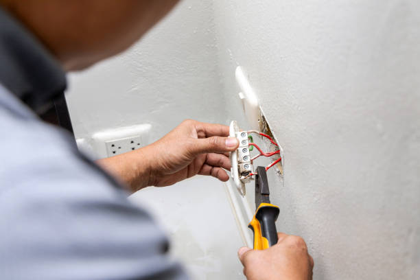 Best Affordable Emergency Electrician  in Norwalk, OH